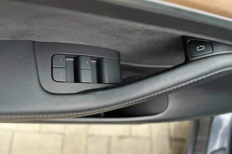 Tesla Model 3 din 2021 cu 69.014 km - oferta TES157929 - foto 35