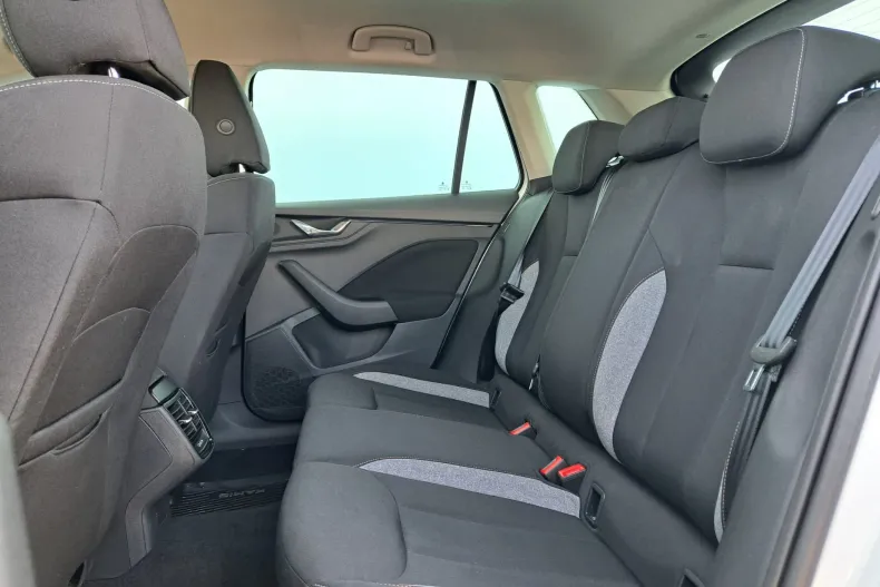 Skoda Kamiq din 2025 cu 17.875 km - oferta SKO157930 - foto 7