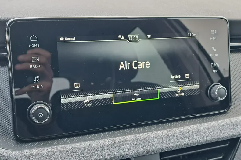 Skoda Kamiq din 2025 cu 17.875 km - oferta SKO157930 - foto 12