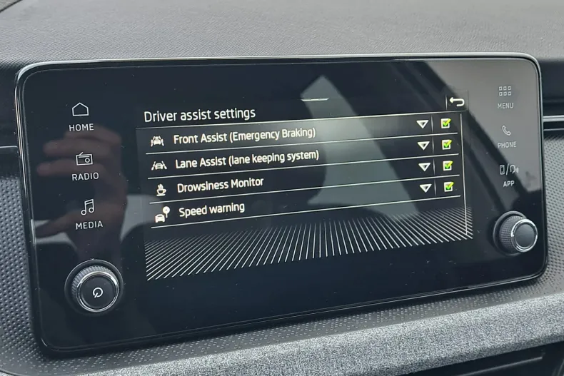 Skoda Kamiq din 2025 cu 17.875 km - oferta SKO157930 - foto 14