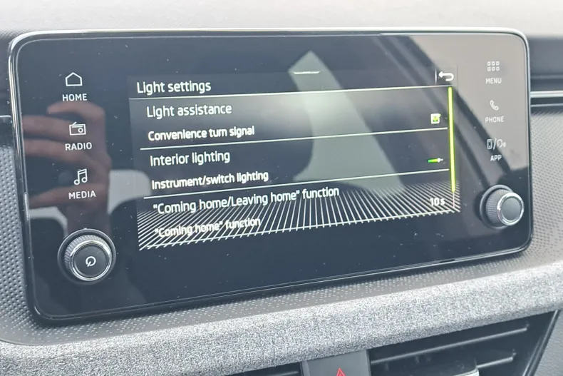 Skoda Kamiq din 2025 cu 17.875 km - oferta SKO157930 - foto 24