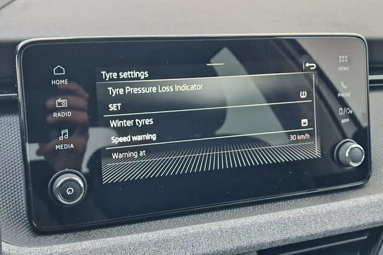 Skoda Kamiq din 2025 cu 17.875 km - oferta SKO157930 - foto 29