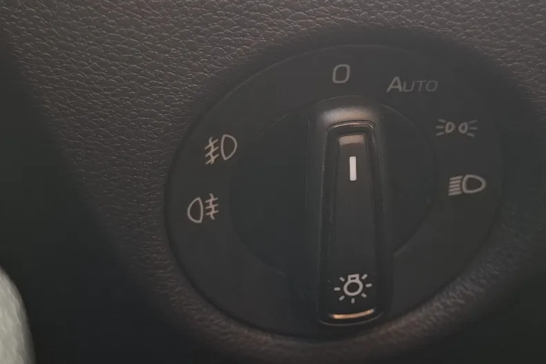 Skoda Kamiq din 2025 cu 18.457 km - oferta SKO157931 - foto 10