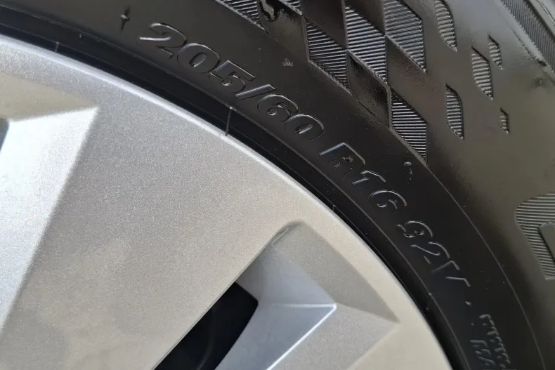 Skoda Kamiq din 2025 cu 18.457 km - oferta SKO157931 - foto 14