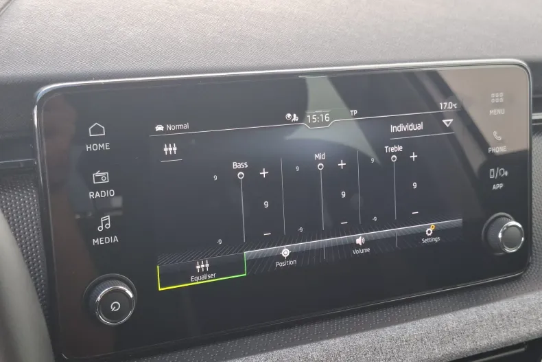 Skoda Kamiq din 2025 cu 18.457 km - oferta SKO157931 - foto 21