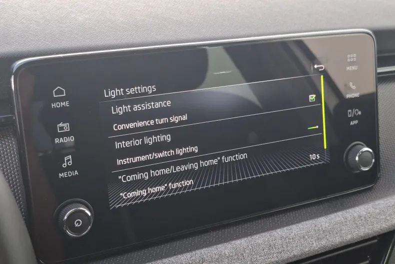 Skoda Kamiq din 2025 cu 18.457 km - oferta SKO157931 - foto 30