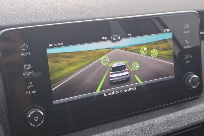 Skoda Kamiq din 2025 cu 18.457 km - oferta SKO157931 - foto 33