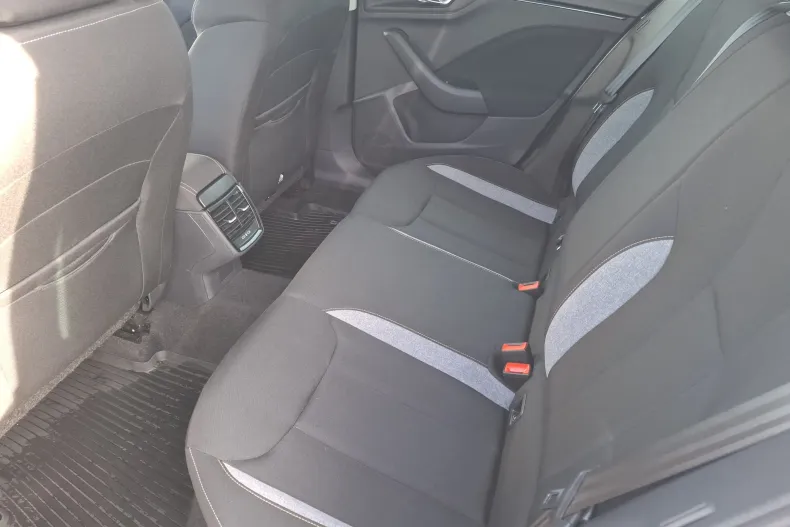 Skoda Kamiq din 2025 cu 18.457 km - oferta SKO157931 - foto 39