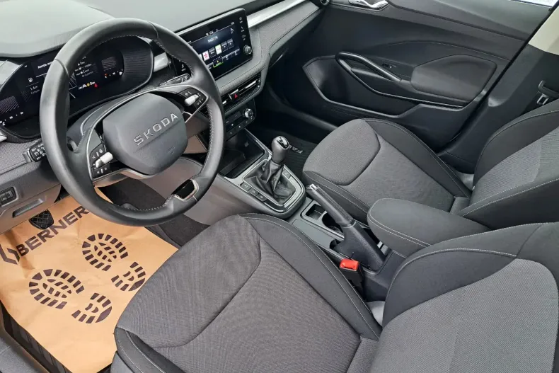 Skoda Fabia din 2025 cu 19.145 km - oferta SKO157933 - foto 36