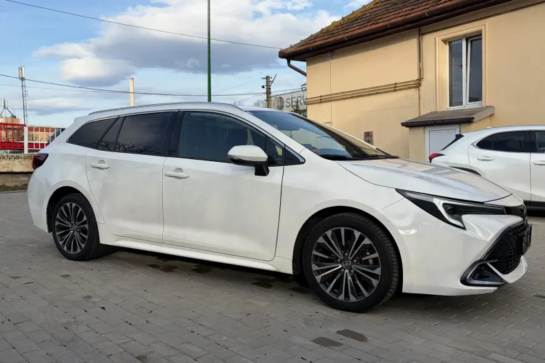 Toyota Corolla din 2023 cu 122.900 km - oferta TOY157934 - foto 18