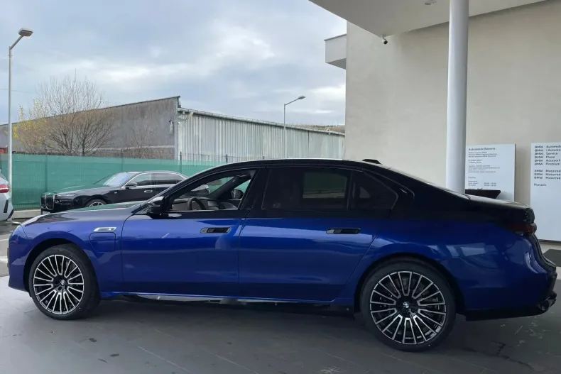 BMW M7 din 2025 cu 7 km - oferta BMW157937 - foto 2