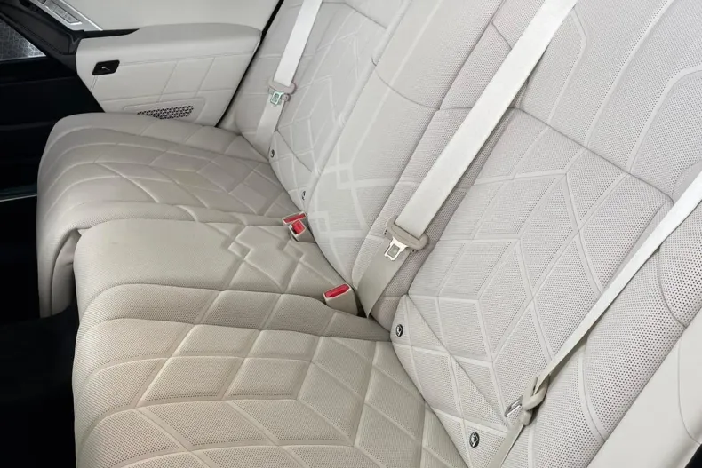 BMW M7 din 2025 cu 7 km - oferta BMW157937 - foto 8