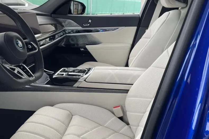 BMW M7 din 2025 cu 7 km - oferta BMW157937 - foto 9