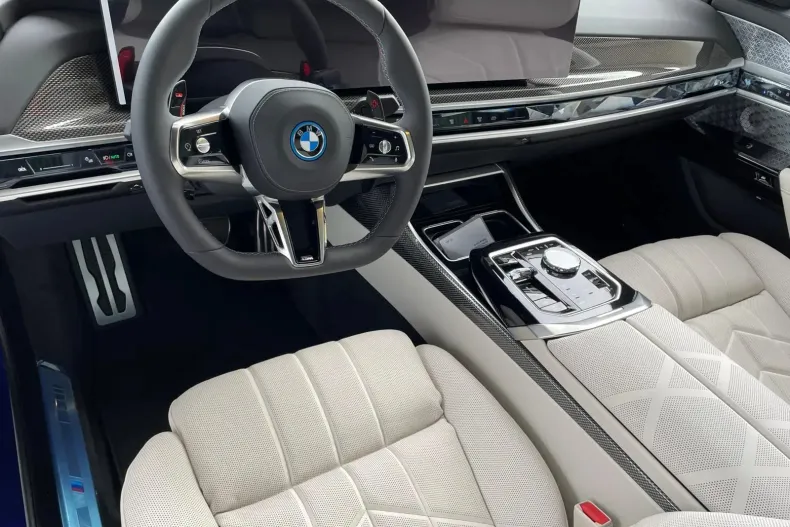 BMW M7 din 2025 cu 7 km - oferta BMW157937 - foto 10