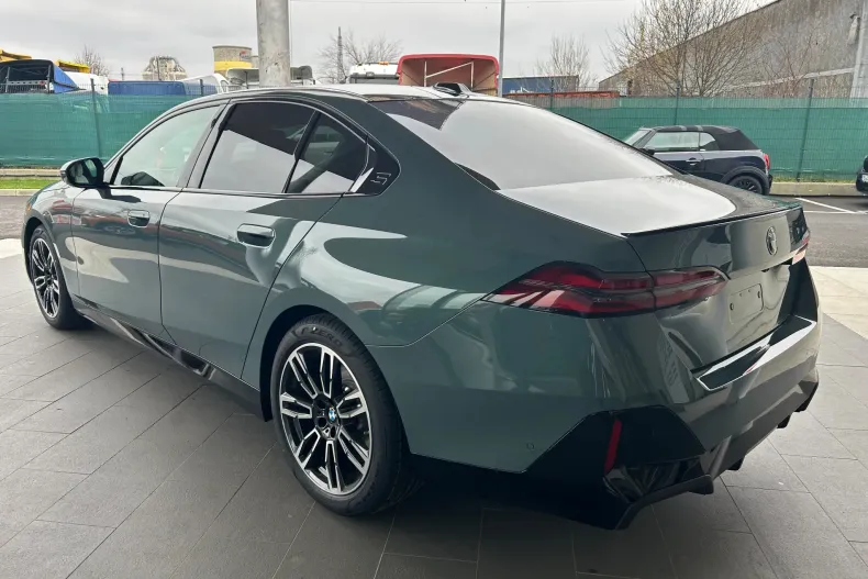 BMW Seria 5 din 2025 cu 7 km - oferta BMW157938 - foto 5