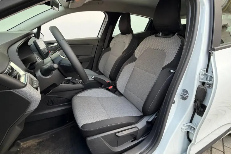 Renault Clio din 2024 cu 10 km - oferta REN157941 - foto 8