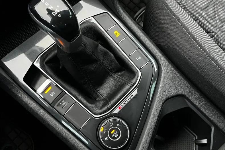 Volkswagen Tiguan din 2023 cu 43.556 km - oferta VOL157944 - foto 19