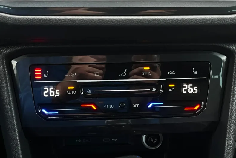 Volkswagen Tiguan din 2023 cu 43.556 km - oferta VOL157944 - foto 21