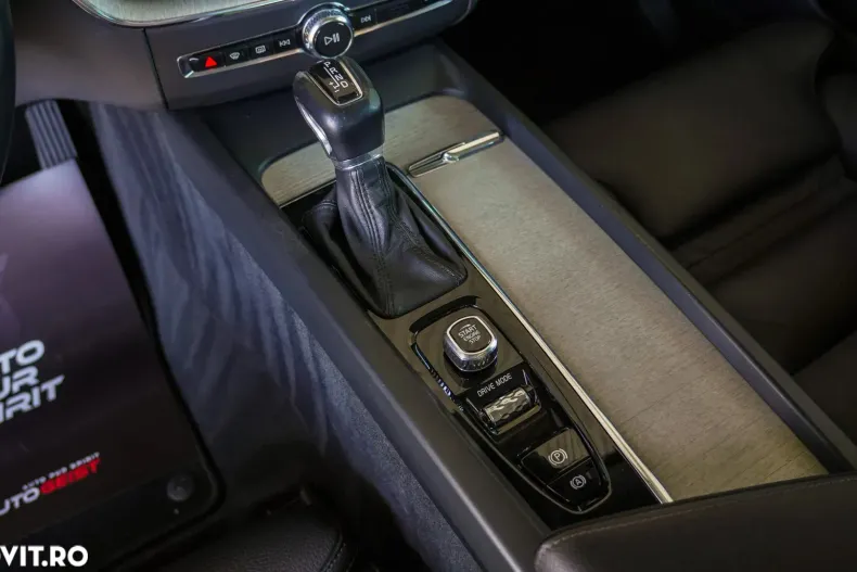 Volvo XC60 din 2019 cu 169.000 km - oferta VOL157952 - foto 17