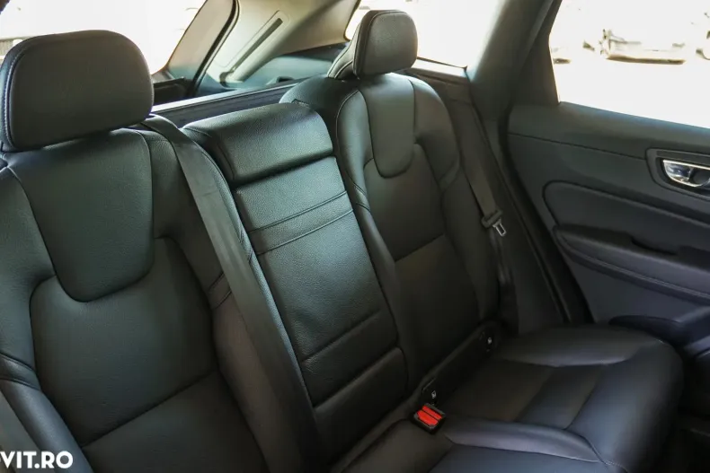 Volvo XC60 din 2019 cu 169.000 km - oferta VOL157952 - foto 31