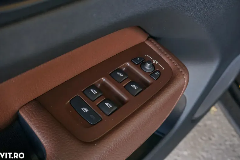 Volvo XC60 din 2021 cu 168.000 km - oferta VOL157954 - foto 29