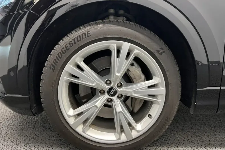 Audi Q8 din 2021 cu 77.912 km - oferta AUD157969 - foto 20