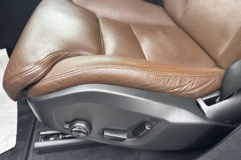 Volvo XC90 din 2021 cu 137.100 km - oferta VOL157972 - foto 9