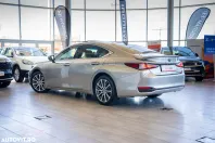 Lexus Seria ES din 2019 cu 161.237 km - oferta LEX157976 - foto 3