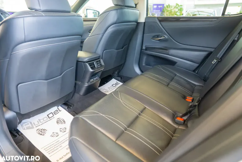 Lexus Seria ES din 2019 cu 161.237 km - oferta LEX157976 - foto 22