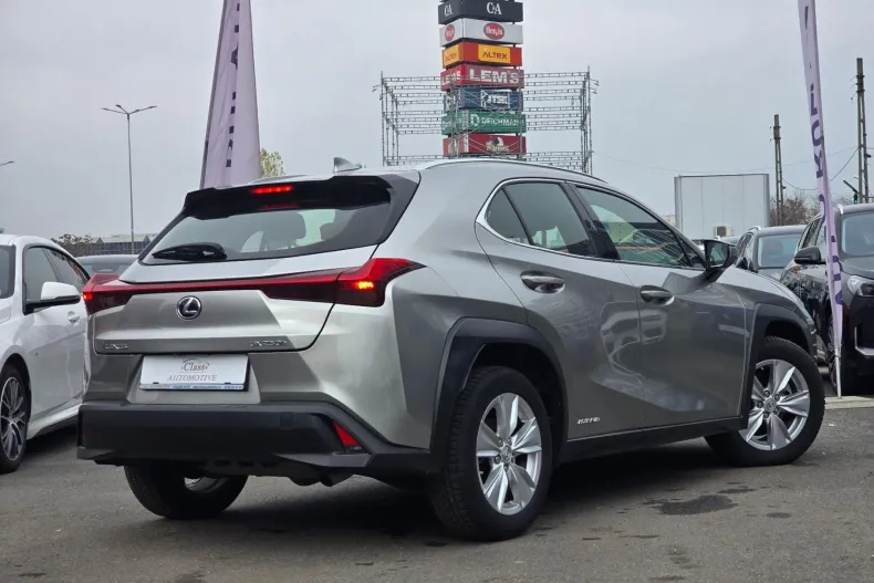 Lexus UX din 2020 cu 71.576 km - oferta LEX157978 - foto 5