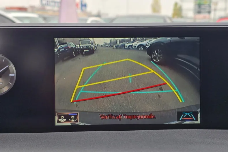 Lexus UX din 2020 cu 71.576 km - oferta LEX157978 - foto 24