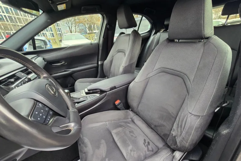 Lexus UX din 2020 cu 71.576 km - oferta LEX157978 - foto 40