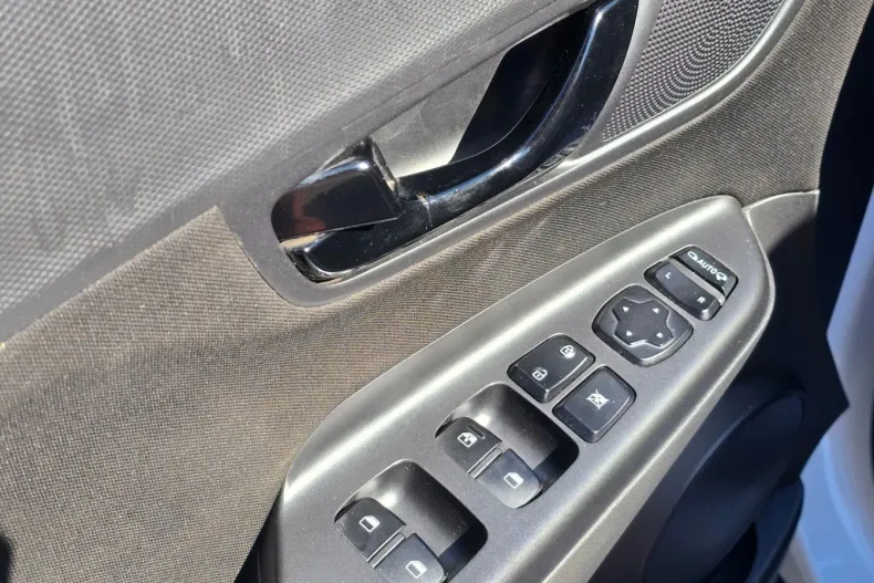 Hyundai KONA din 2021 cu 50.000 km - oferta HYU157987 - foto 8