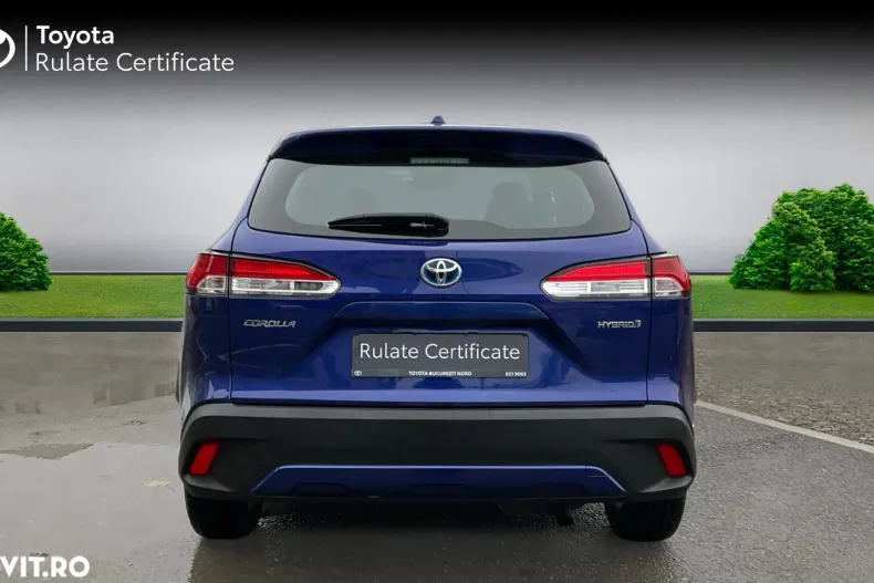 Toyota Corolla Cross din 2024 cu 7.830 km - oferta TOY157992 - foto 5