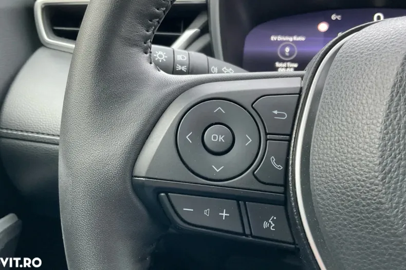 Toyota Corolla Cross din 2024 cu 7.830 km - oferta TOY157992 - foto 26