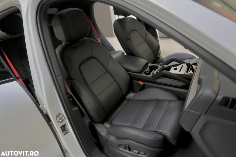 Porsche Cayenne Coupe din 2024 cu 24.000 km - oferta POR157994 - foto 35