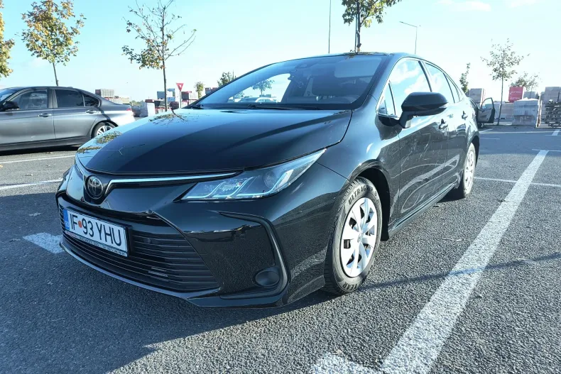Toyota Corolla din 2020 cu 75.000 km - oferta TOY157996 - foto 1