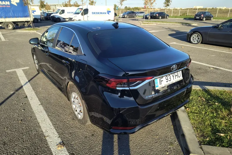 Toyota Corolla din 2020 cu 75.000 km - oferta TOY157996 - foto 3