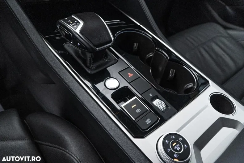 Volkswagen Touareg din 2023 cu 116.000 km - oferta VOL157999 - foto 11