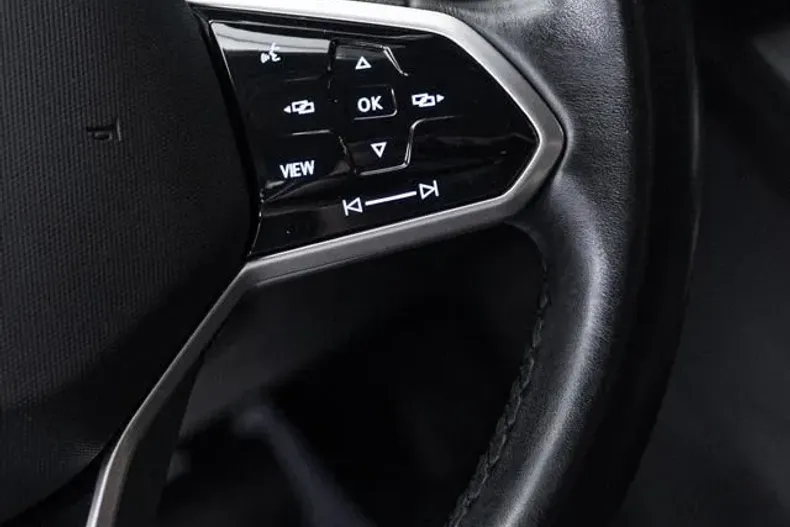 Volkswagen Touareg din 2023 cu 116.000 km - oferta VOL157999 - foto 24