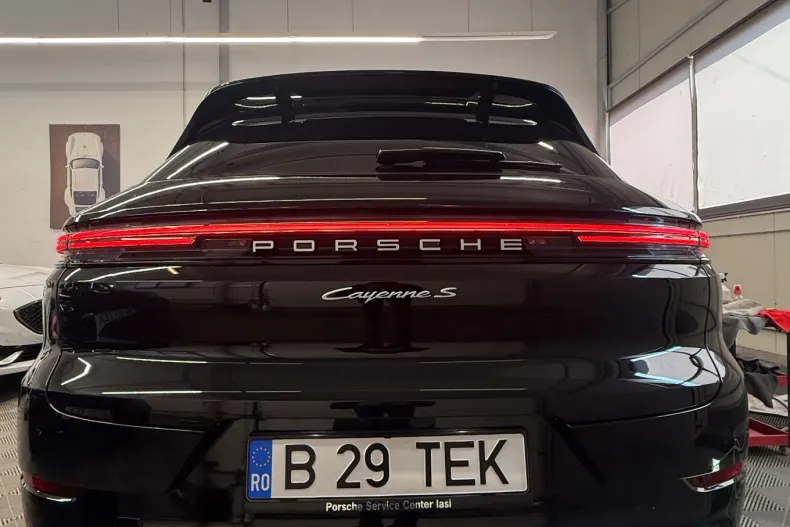 Porsche Cayenne din 2024 cu 14.460 km - oferta POR158013 - foto 9