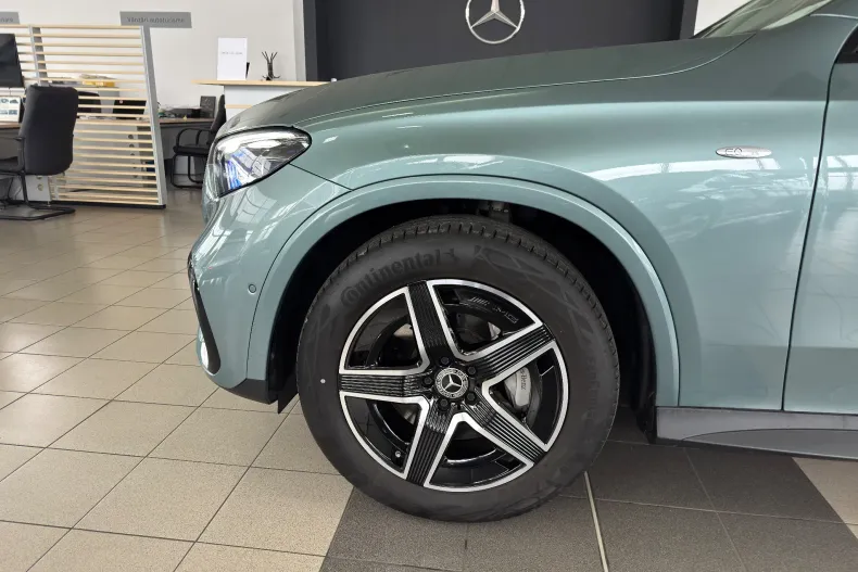 Mercedes-Benz GLC din 2025 cu 14.400 km - oferta MER158014 - foto 3