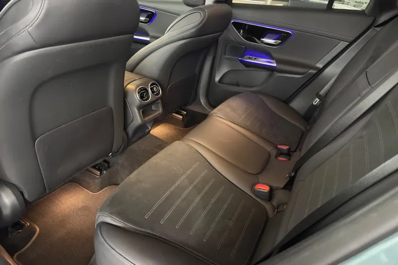 Mercedes-Benz GLC din 2025 cu 14.400 km - oferta MER158014 - foto 11