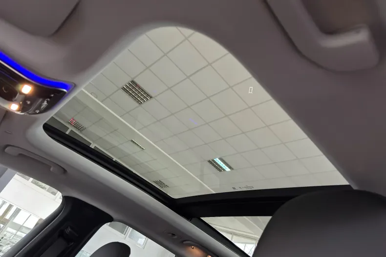 Mercedes-Benz GLC din 2025 cu 14.400 km - oferta MER158014 - foto 14