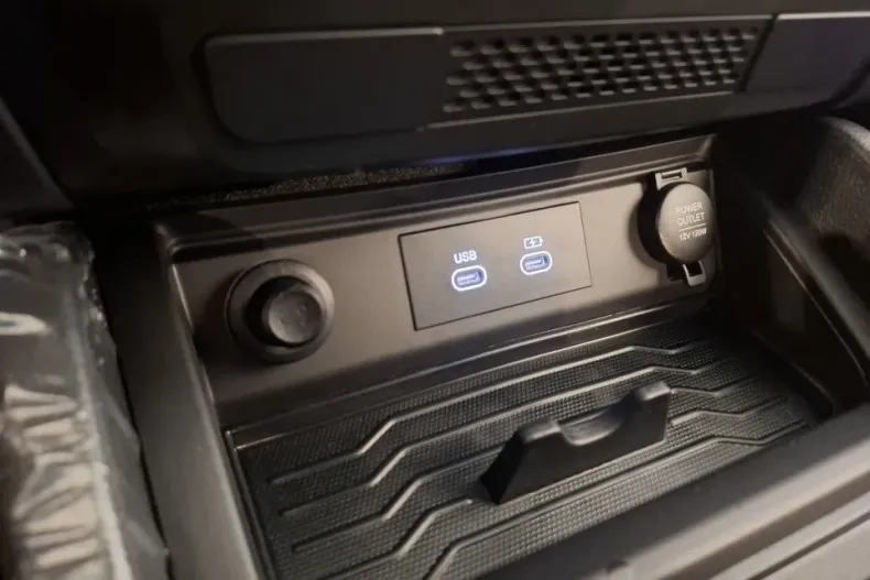 KG Mobility Musso din 2025 cu 14 km - oferta KGM158019 - foto 16