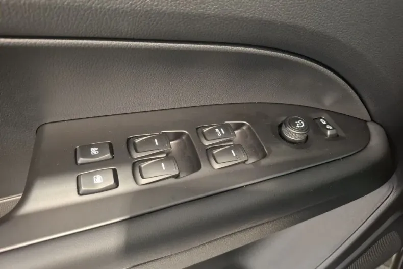 KG Mobility Musso din 2025 cu 14 km - oferta KGM158019 - foto 25