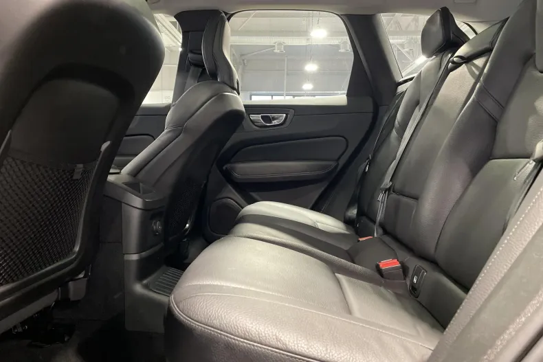 Volvo XC60 din 2022 cu 94.277 km - oferta VOL158032 - foto 12