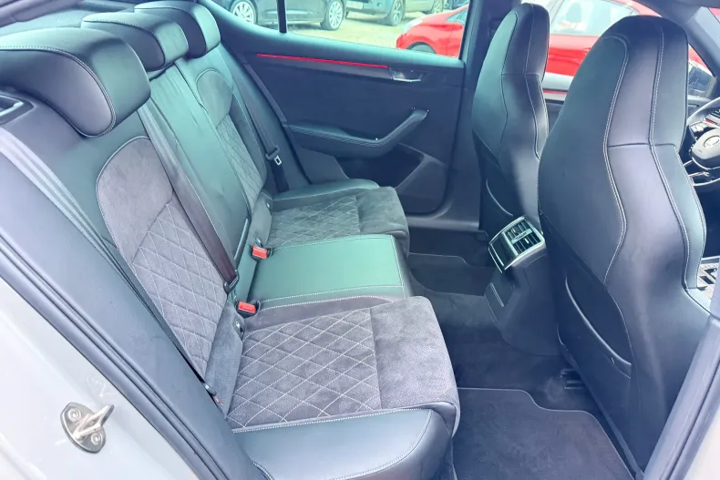 Skoda Superb din 2022 cu 167.000 km - oferta SKO158038 - foto 7