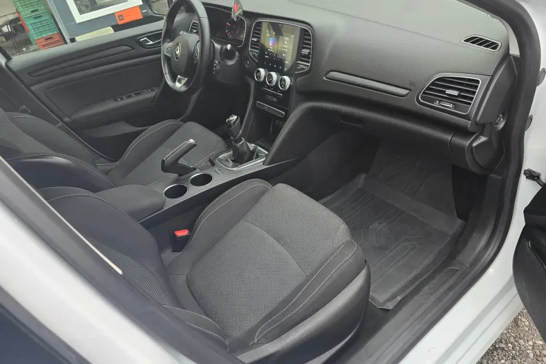 Renault Megane din 2023 cu 105.000 km - oferta REN158048 - foto 11