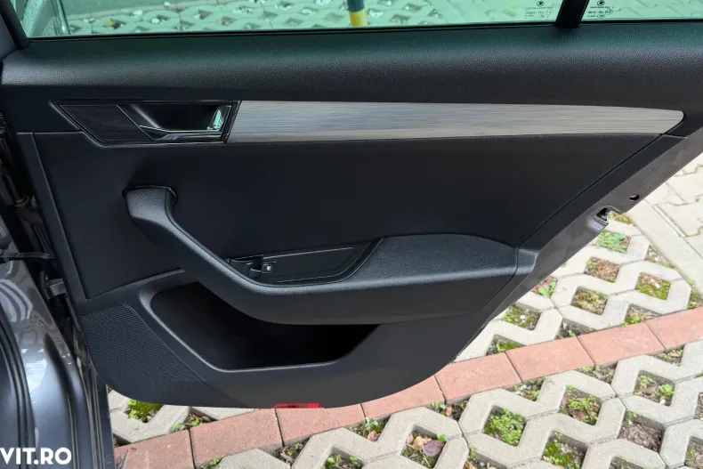 Skoda Superb din 2022 cu 174.000 km - oferta SKO158049 - foto 31